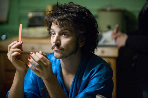 diego luna actores actrices heteros más de un personaje lgbt milk