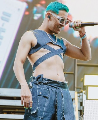 Nuevo look de Jhonny Caz