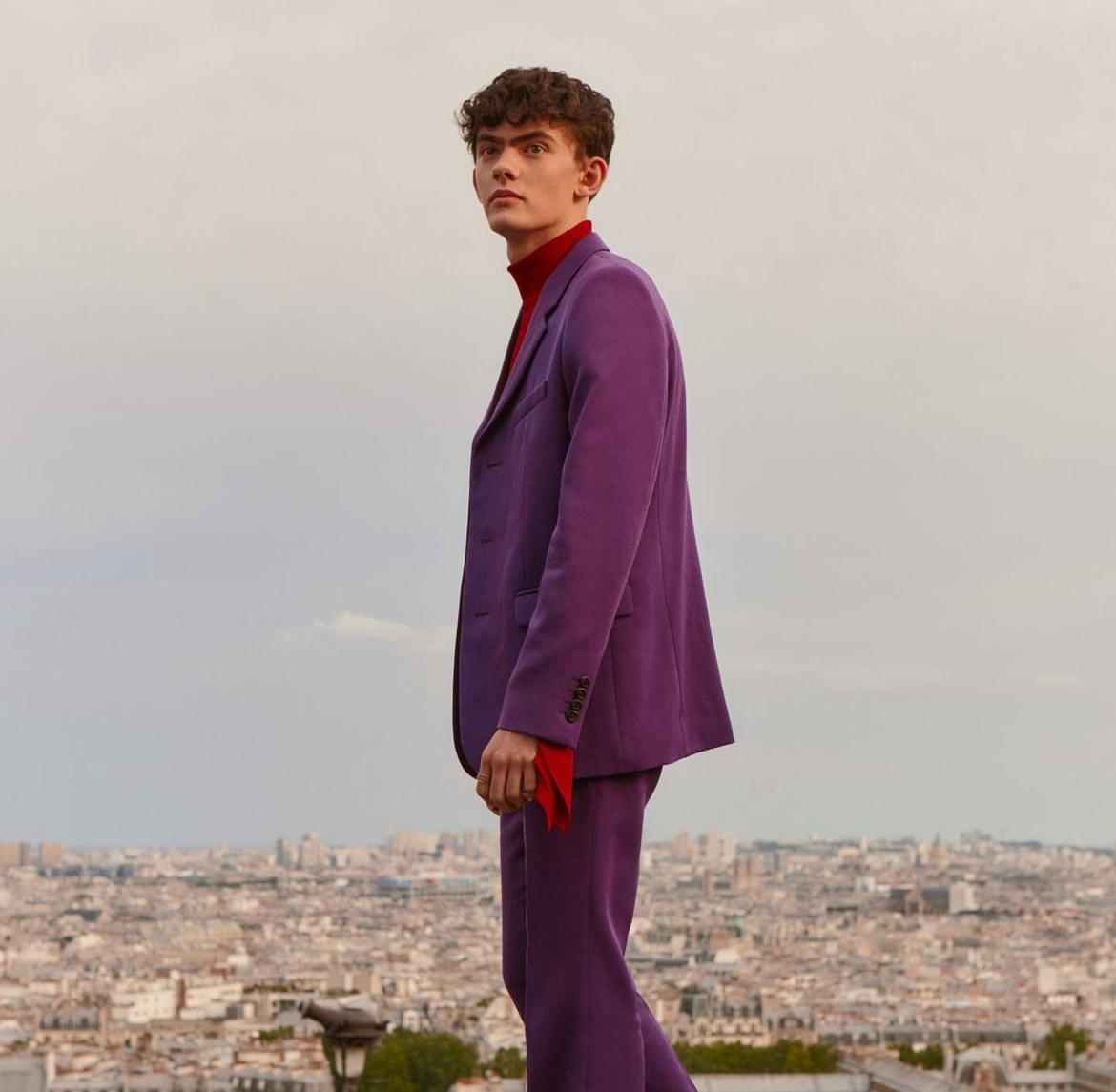 actor de serie juvenil de Netflix