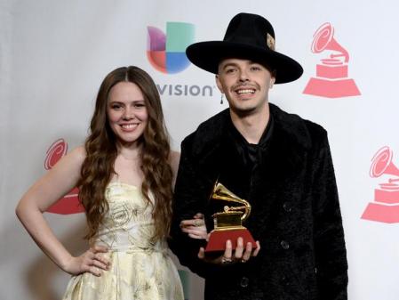 Joy Huerta artista LGBT+ ganadora del Grammy