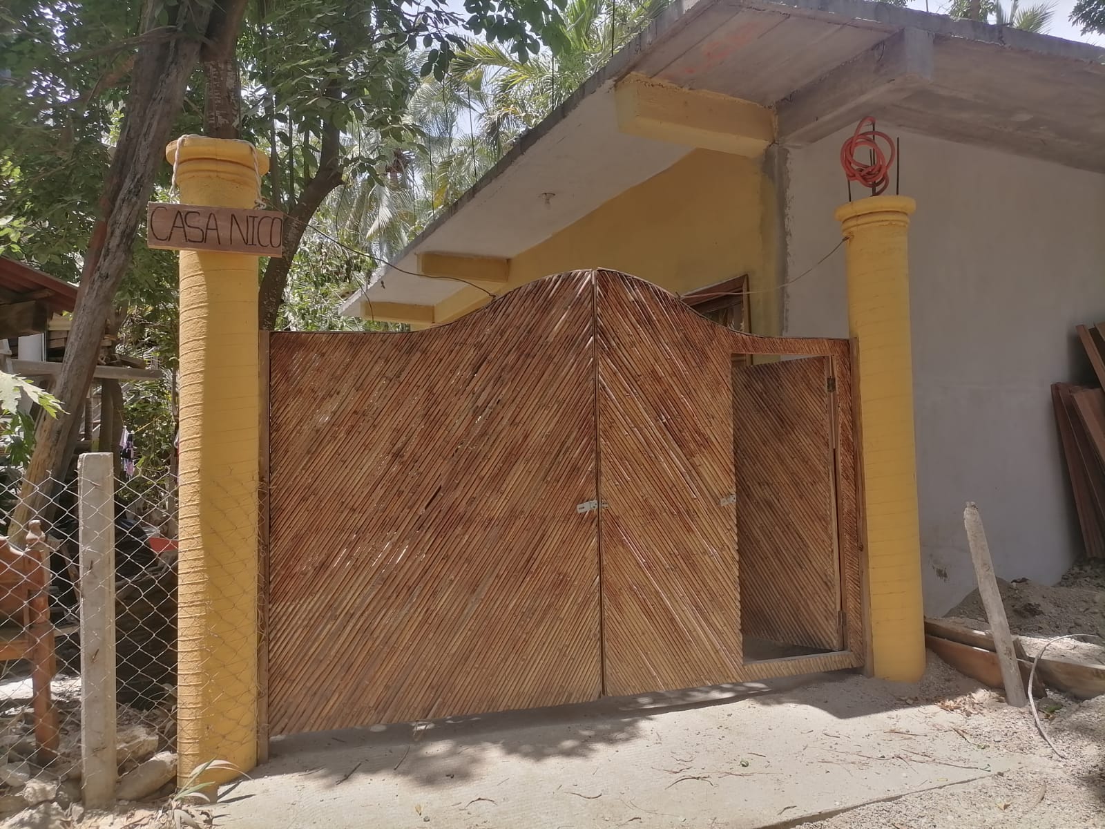 Agresión a persona queer en Zipolite