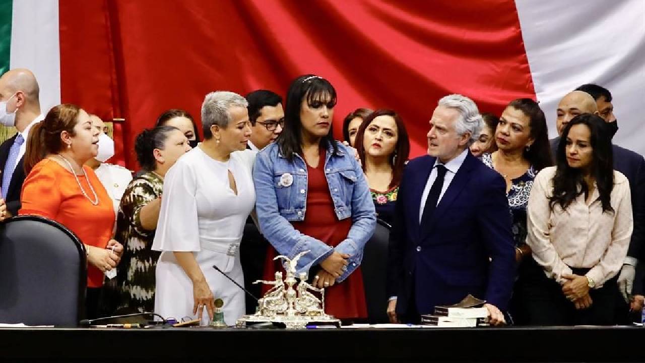 María-Clemente-y-salma-luevano-enfrentan-transfobia María Clemente y Salma Luévano enfrentan transfobia de Gabriel Quadri en el Congreso