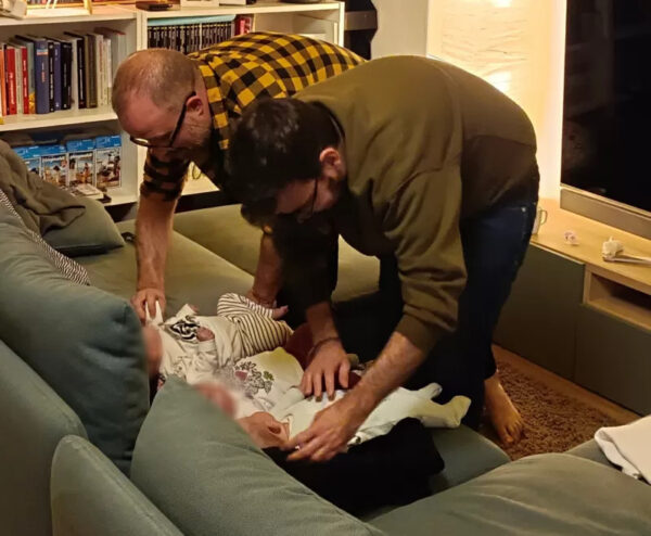 miguel ismael parejas gay adoptar salvar familias trillizas