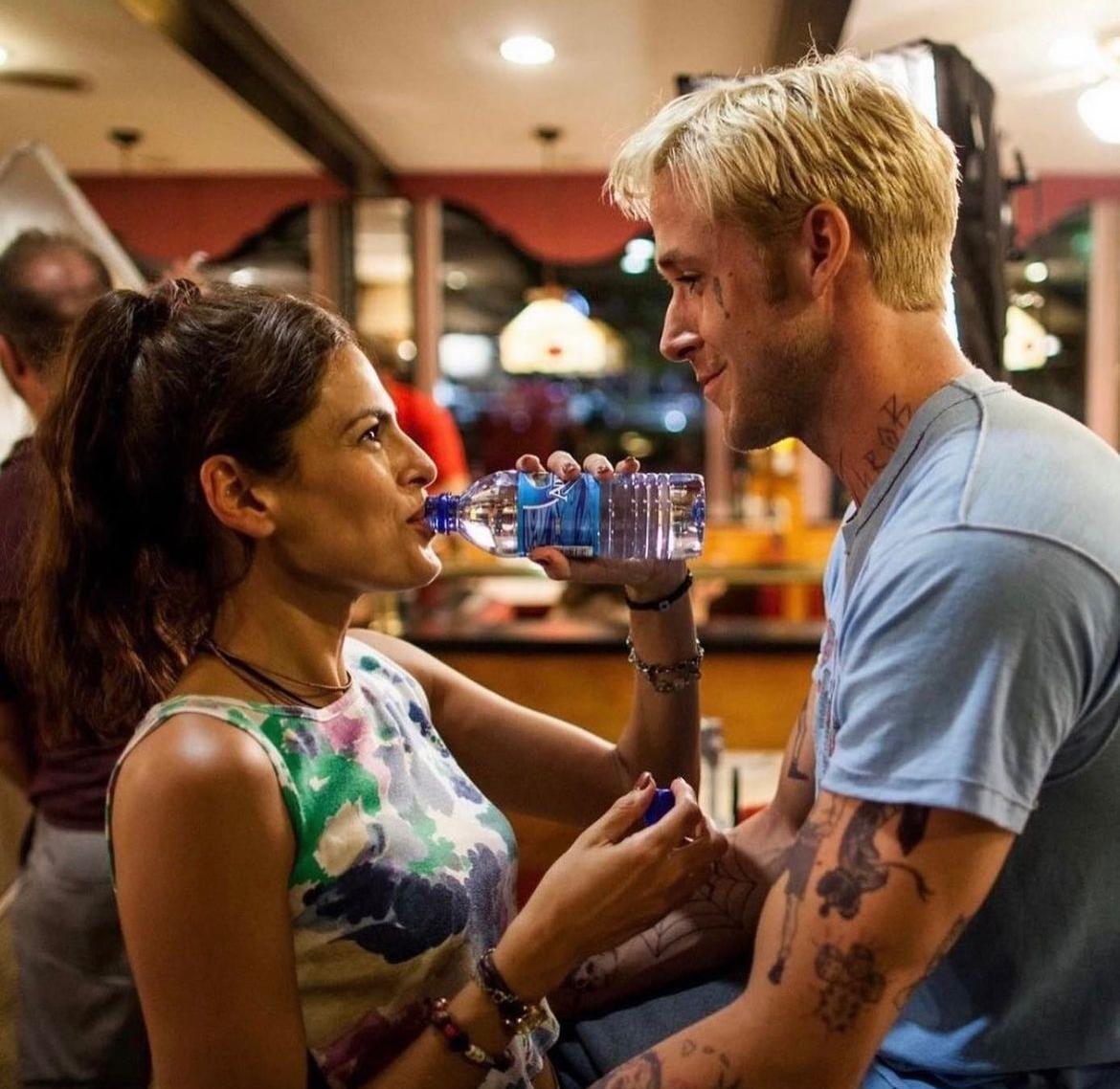 Eva Mendes y Ryan Gosling en The Place Beyond the Pines