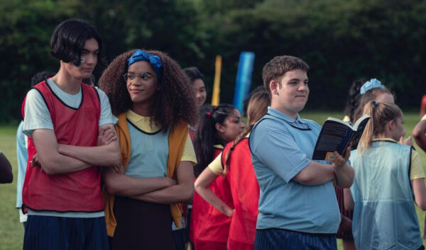 heartstopper serie netflix personajes actores tobie donovan isaac henderson