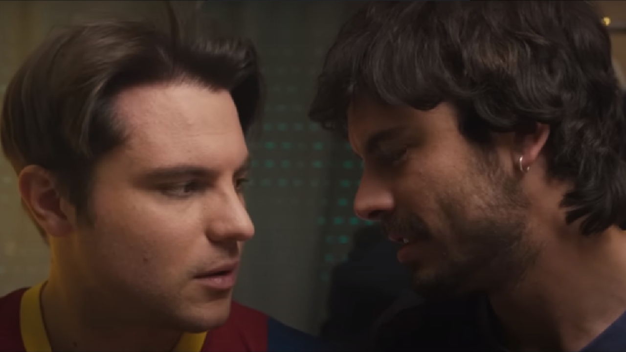 actores alirón corto gay adrián expósito portada