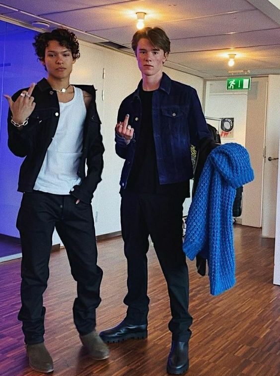 actores protagonistas de young royals