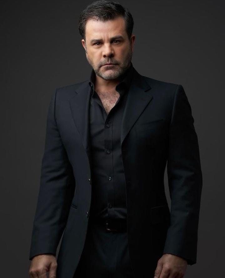 Eduardo Capetillo protagonista de Donde Hubo Fuego.