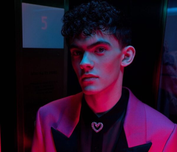 joe locke actores actrices triunfaron interpretar personajes lgbt