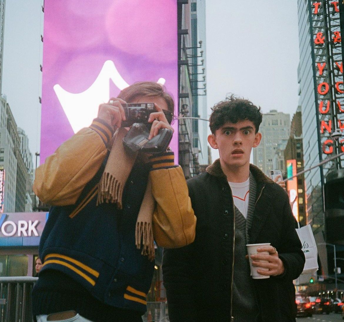 Joe Locke con el actor