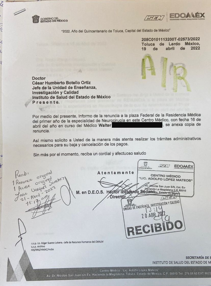 renuncia residente neurocirugía