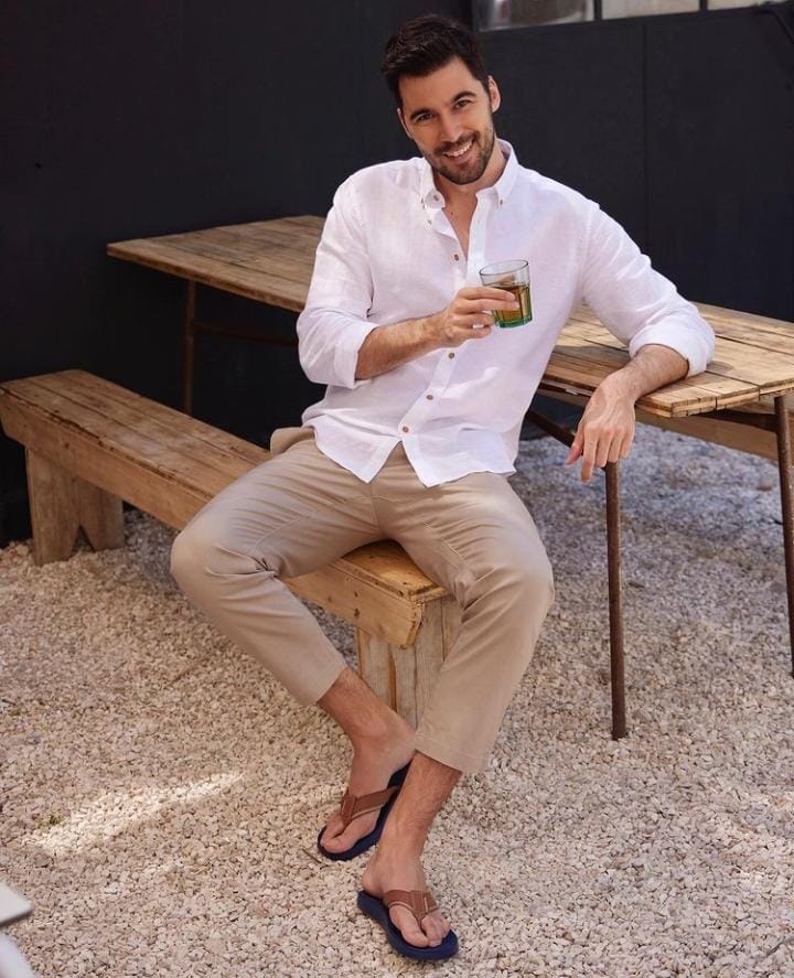 Dean Pélic Modelo Belinda