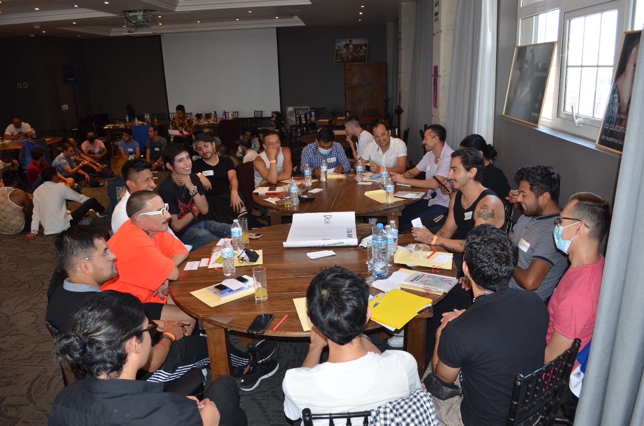 Encuentro Sidosidades maricas en hotel zócalo