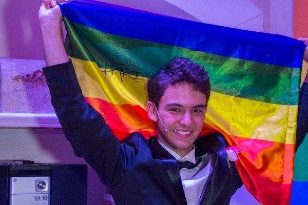 joaquín bondoni bandera lgbt