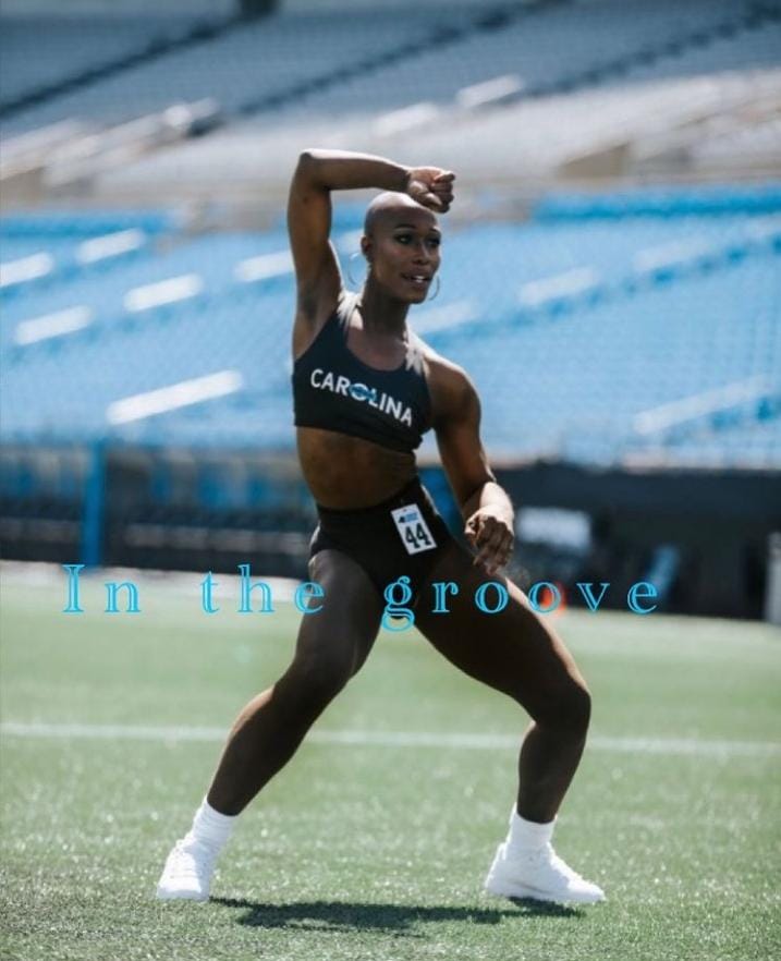 Justine Lindsay porrista trans