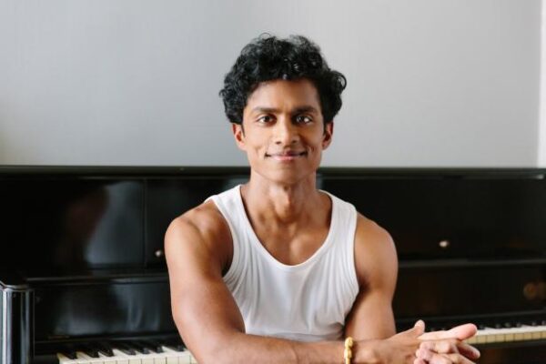 Ravij chicas pesadas actor gay lgbt