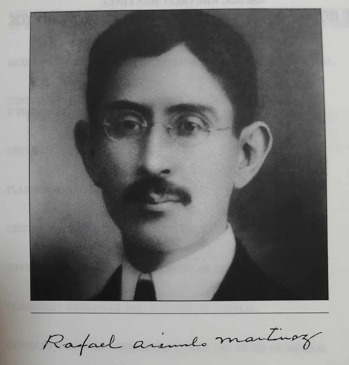 Retrato de Rafael Arévalo Martínez