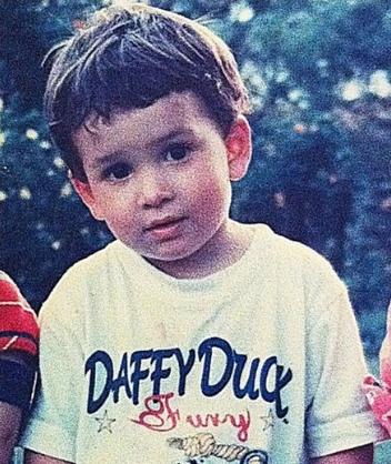 sebastián yatra bebé fotos evolución