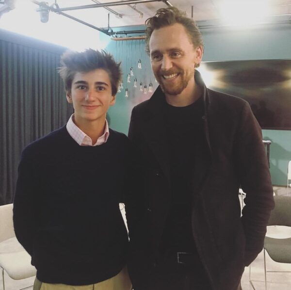 tom hiddleston sebastian croft bash evolución fotos 2017