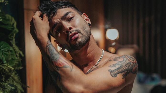 Juan Pablo Jaramillo famosos gay con tatuajes hombres tatuados Juan Pablo Jaramillo famosos gay con tatuajes hombres tatuados
