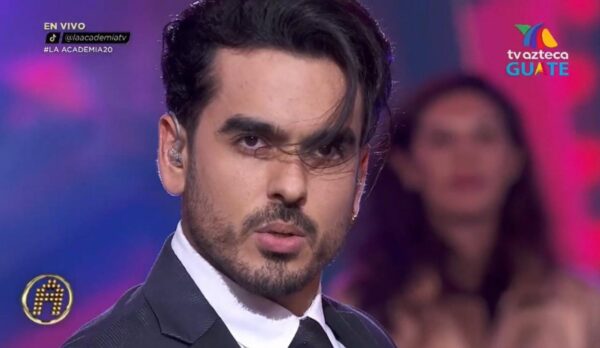 Andrés Cabello corto