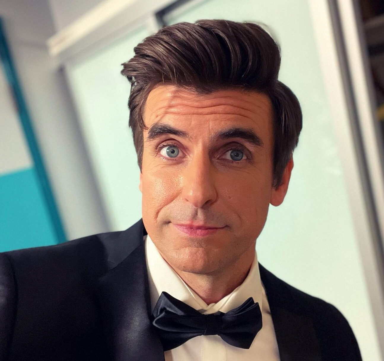 barnes cooper actores sospechaste ser gay disney channel nickelodeon