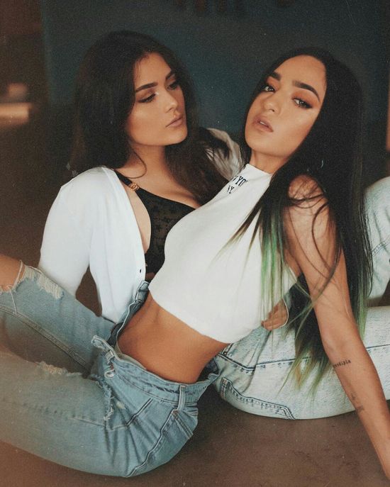 calle y poche mtv miaw lgbt