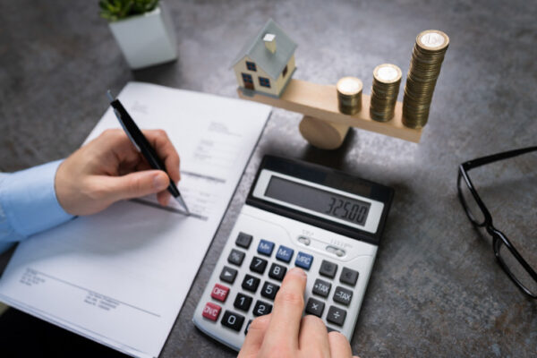 gastos personales y de hogar