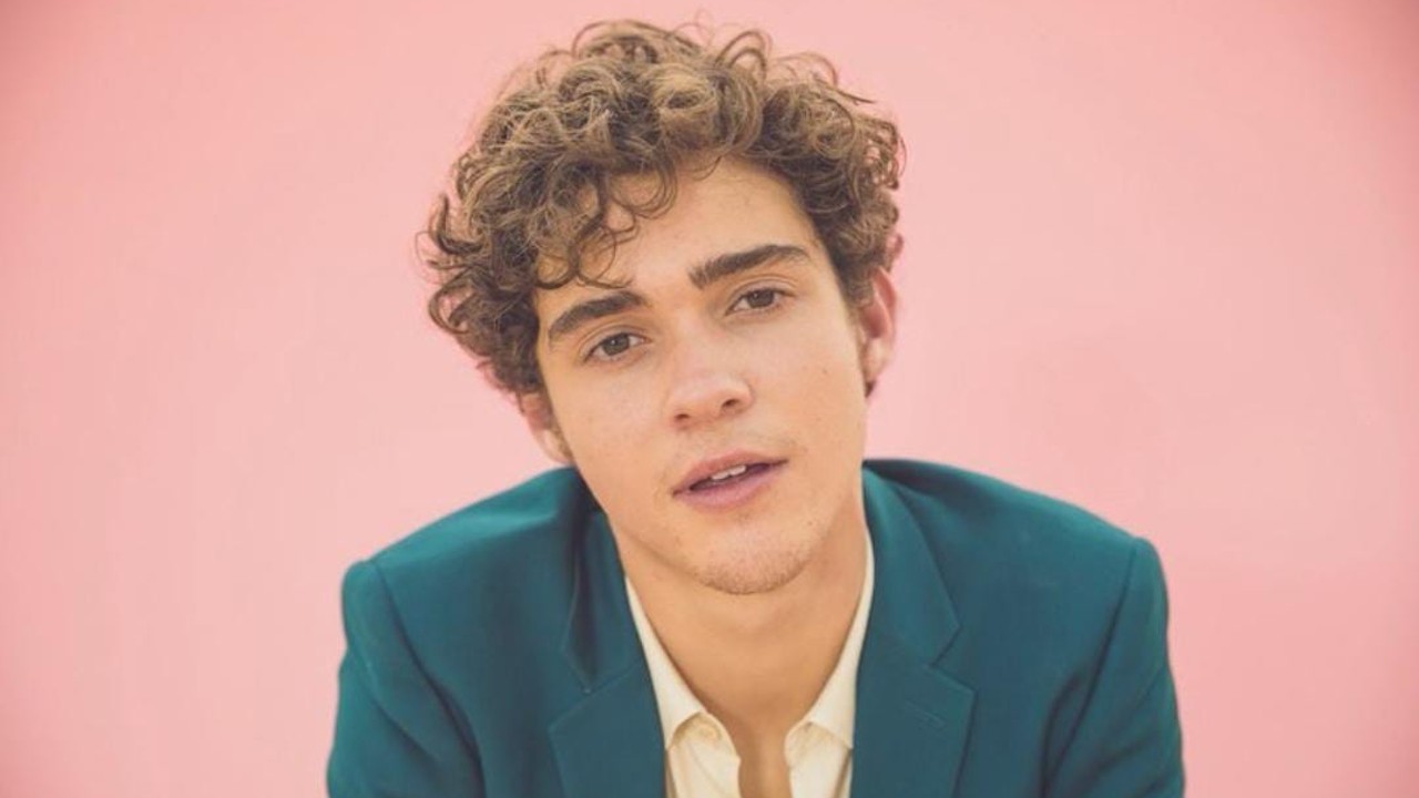 Joshua bassett actore lgbt de high school musical the series serie disney