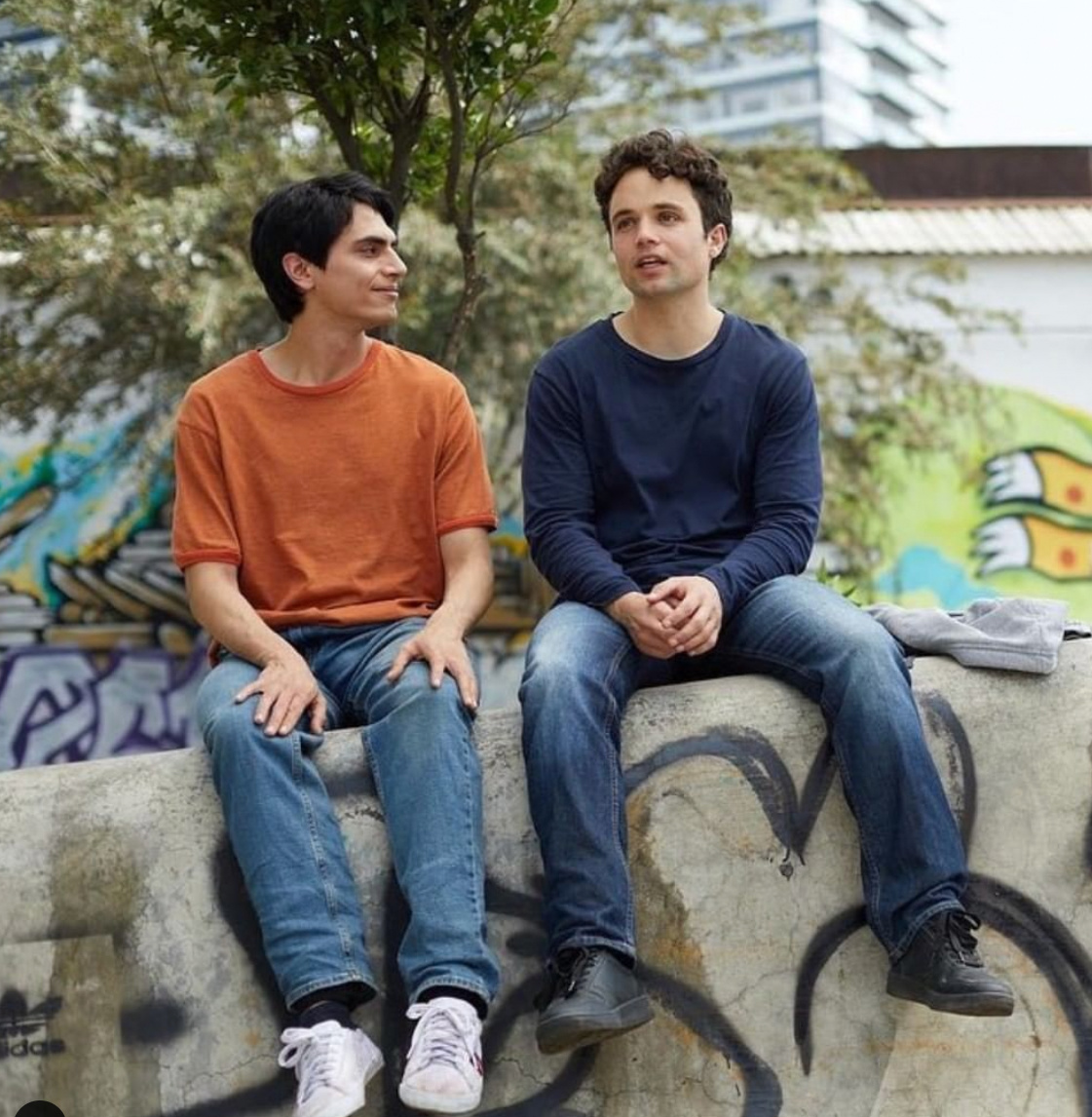 personajes lgbt control z bernardo gerry 3