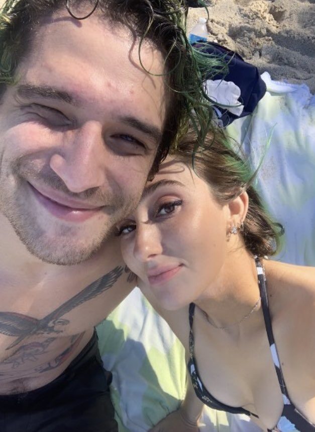 phem tyler posey actores teen wolf pareja vida real
