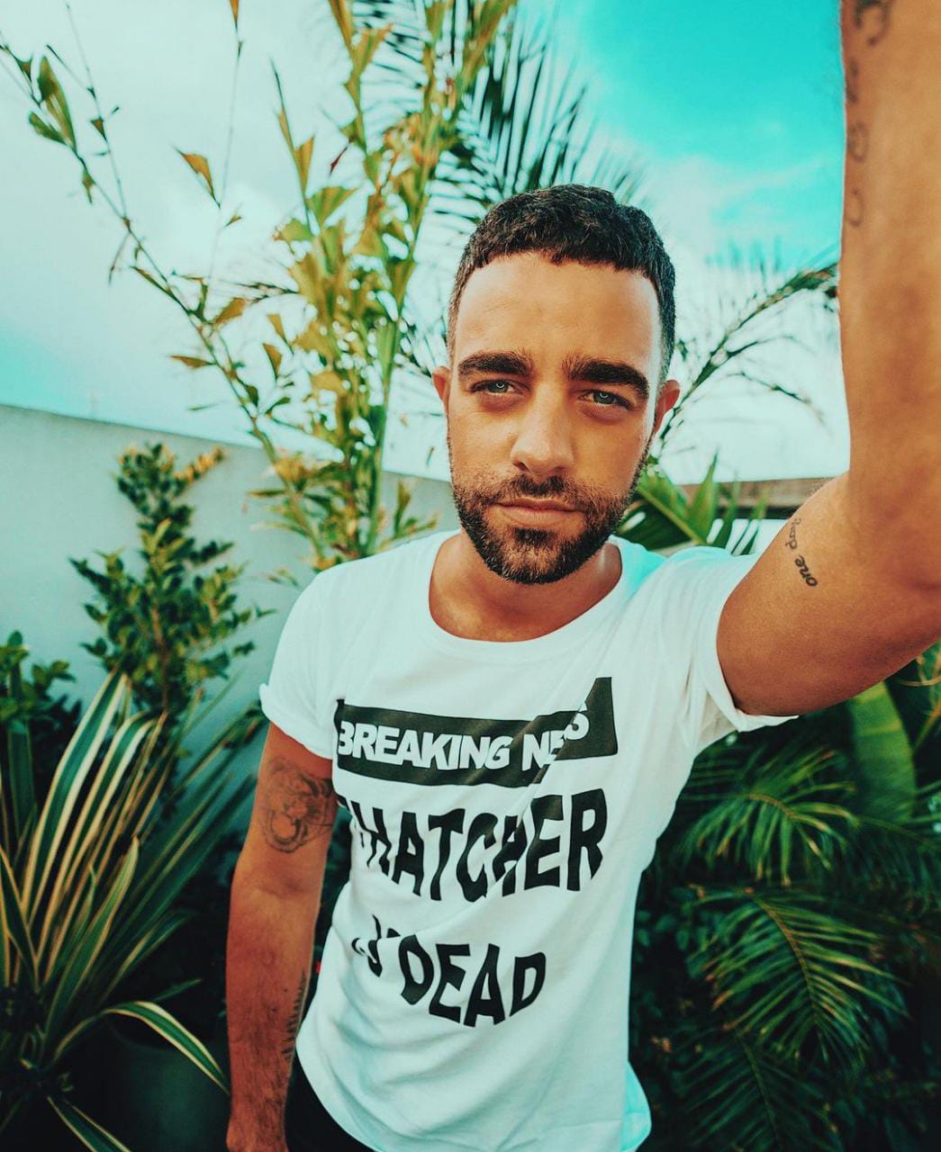 Diego Poggi famosos gay tatuados hombres con tatuajes