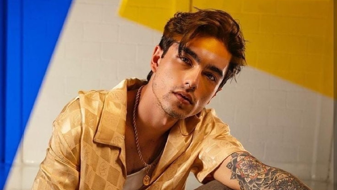 sergio mayer mori actores guapos nueva versión netflix rebelde