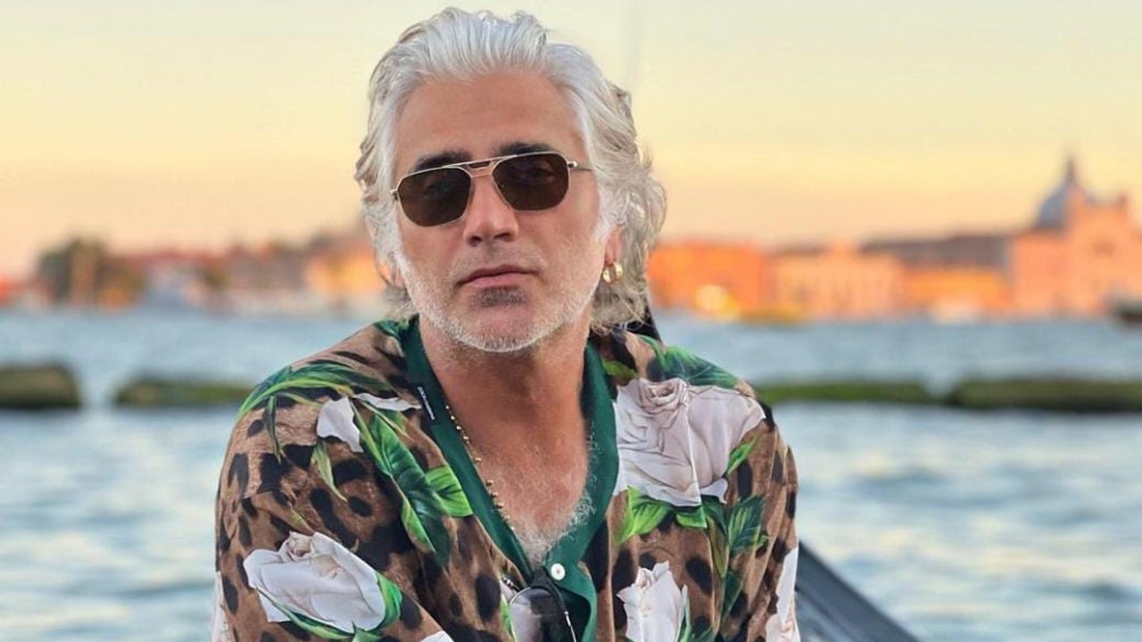 alejandro-fernandez-responde-a-burlas-comentarios-criticas-por-nuevo-look-versace-italia Alejandro fernández responde a críticas y comentarios por su nuevo look en Italia camisa versace