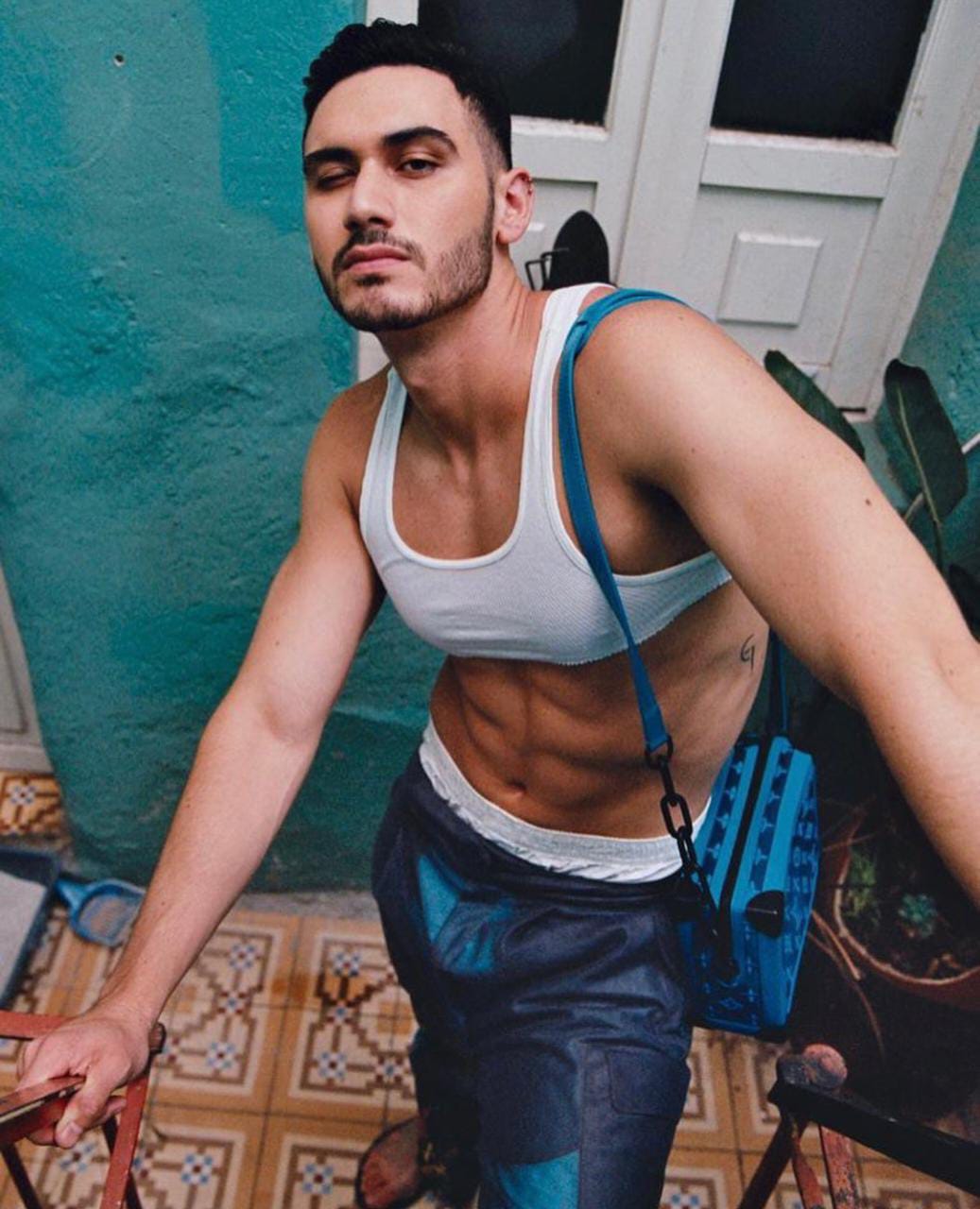 alejandro speitzer abdomen