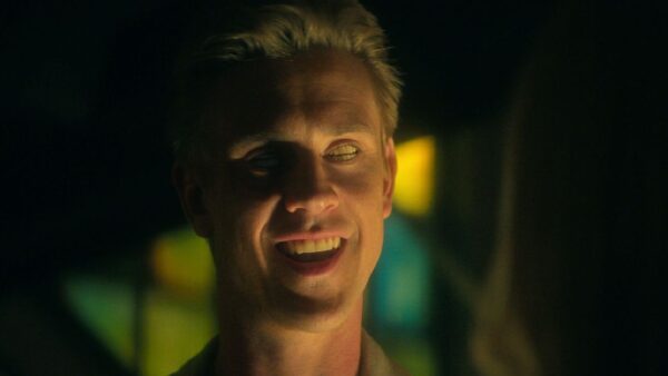 corintio de sandman sin lentes