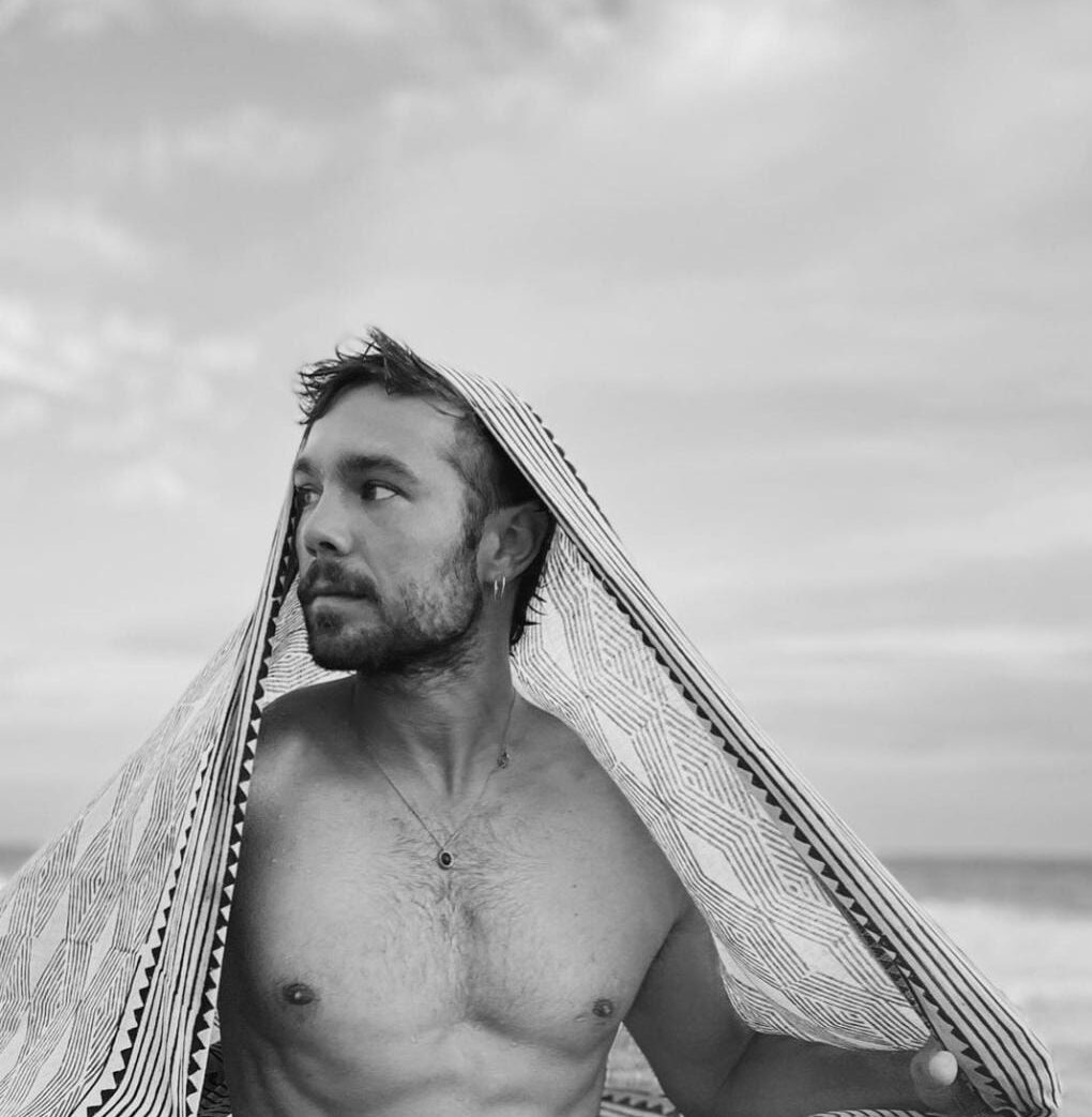 Carlos Cuevas en la playa