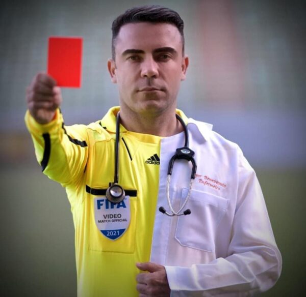 igor benevenuto árbitro gay de futbol