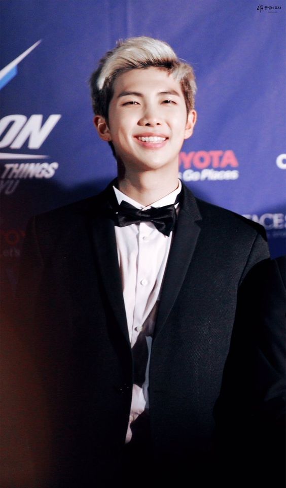 Kim Nam-joon RM BTS fotos rapero