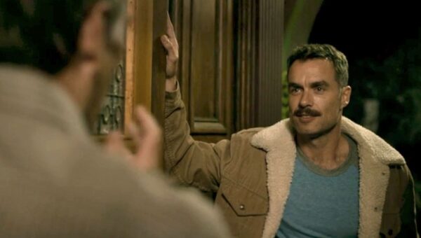 Murray Bartlett Looking