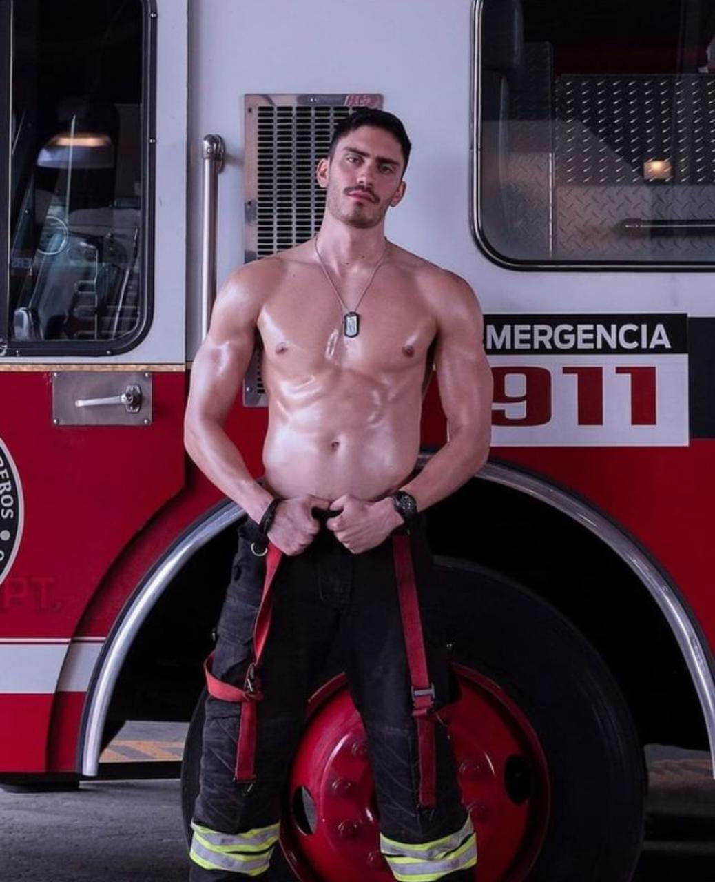 iván amozurrutia donde hubo fuego calendario actores