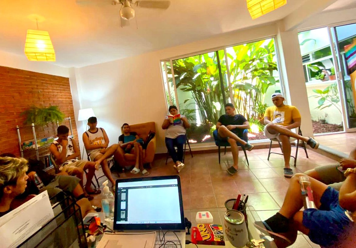 Migrantes LGBT+ casa frida