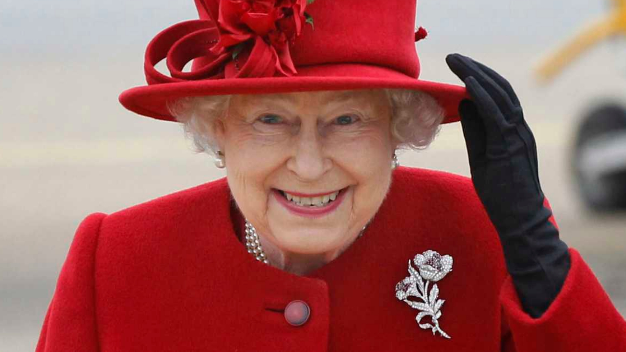 reina isabel II LGBT