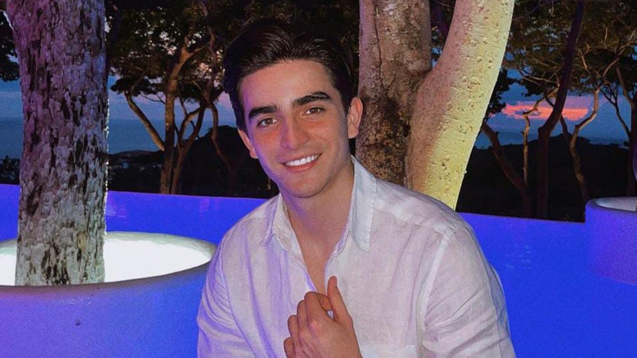 santiago domínguez orientación sexual polémica encuesta en twitter