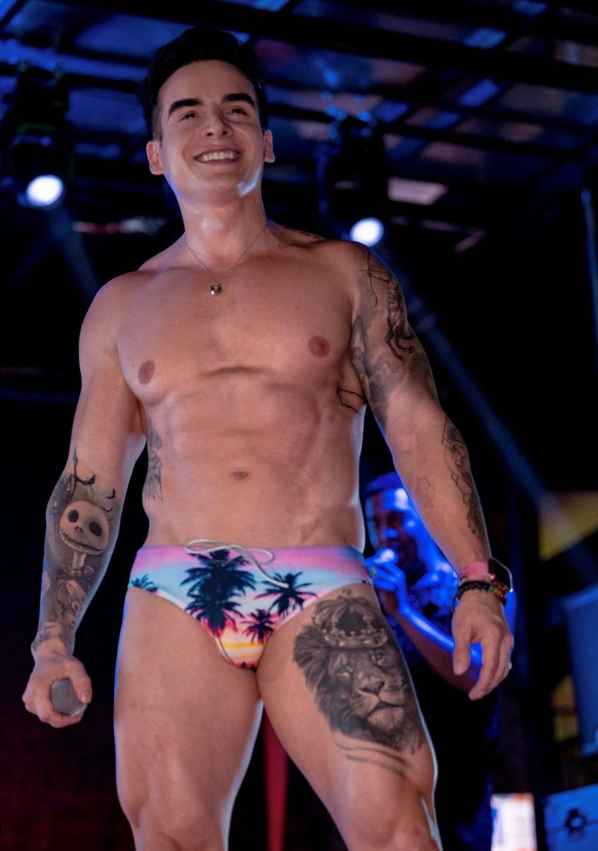 Alexander Torres famosos lo han mostrado todo gay bisexuales