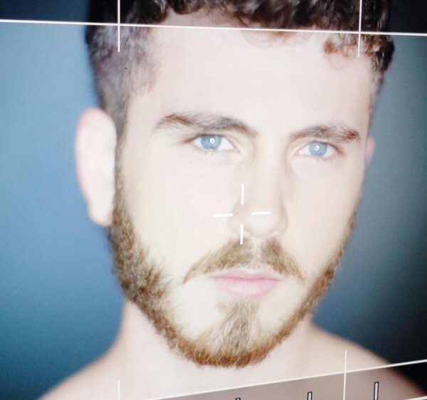 Álvaro de juana en élite 6