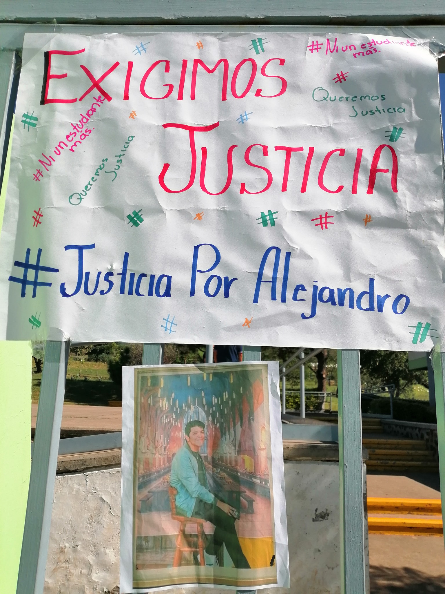 Cecytej Jorge Alejandro García Rivera Édgar Osvaldo Romero González ("Gondu") discriminación homofobia ni un estudiante menos