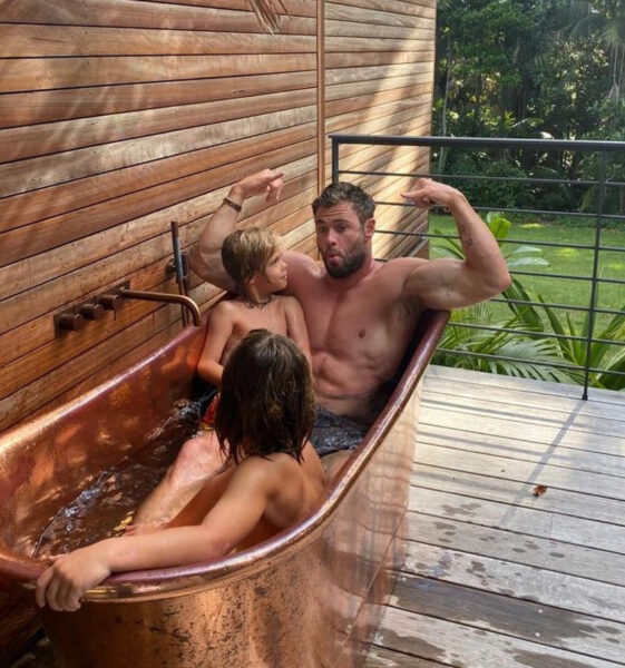 Chris Hemsworth barco