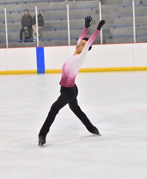 Patinador artístico mexicano.