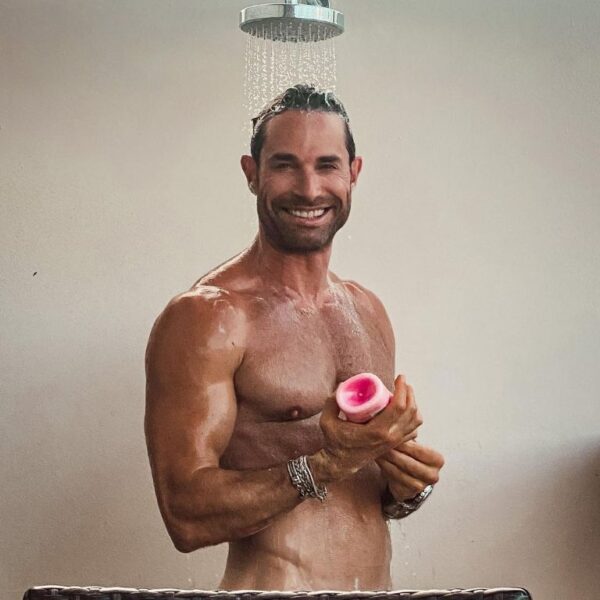 sebastián rulli famosos tomar baño fotos